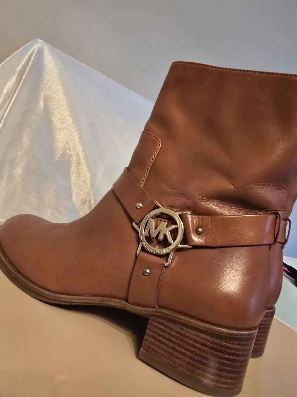 Michael Kors Cognac Leather Ankle Boots with MK Hardware – Size 6.5